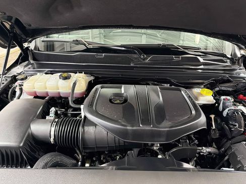 Used 2025 RAM 1500 Big Horn AWD/4WD image 29