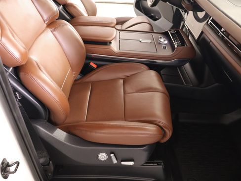 Used 2025 Lincoln Navigator L Reserve AWD/4WD image 15