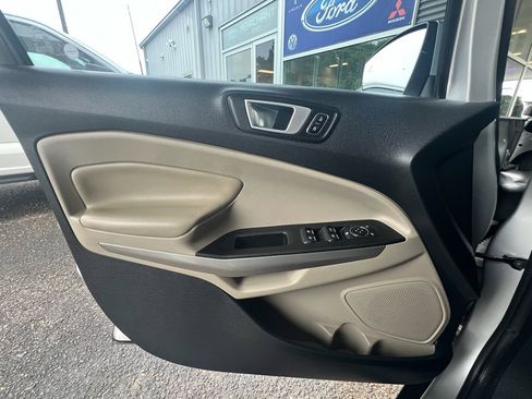 Used 2020 Ford EcoSport Titanium FWD image 20