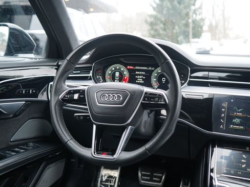 Used 2022 Audi S8 w/ S8 Comfort Plus Package image 54