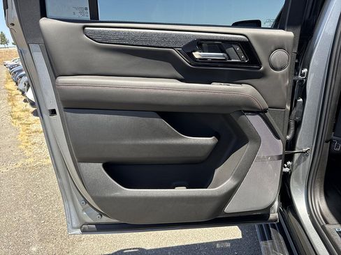 New 2026 GMC Yukon XL AT4 Ultimate w/ LPO, Floor Liner Package AWD/4WD image 23