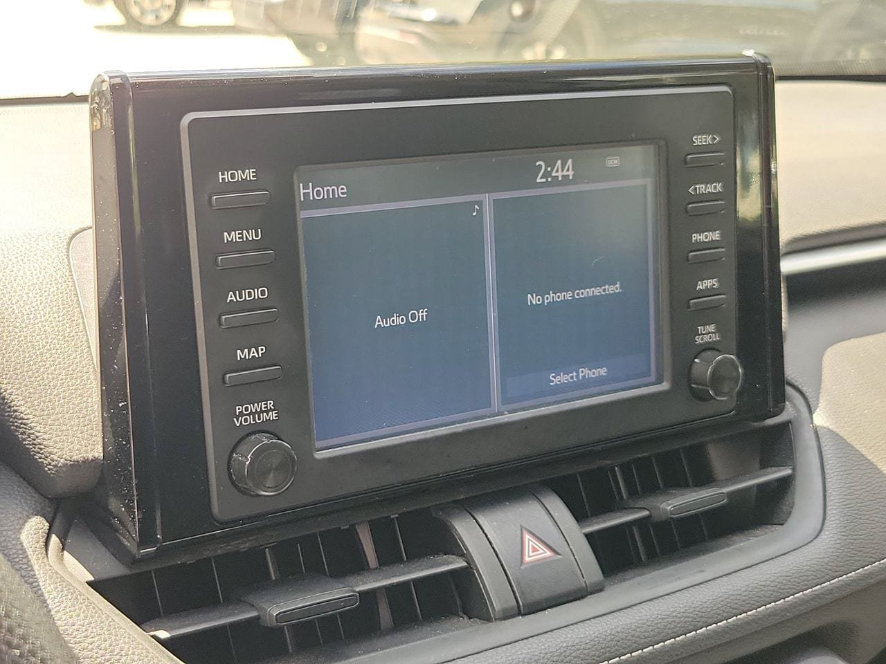Used 2019 Toyota RAV4 XLE FWD image 24