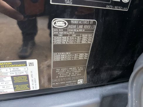 Used 2020 Land Rover Defender 110 HSE image 9