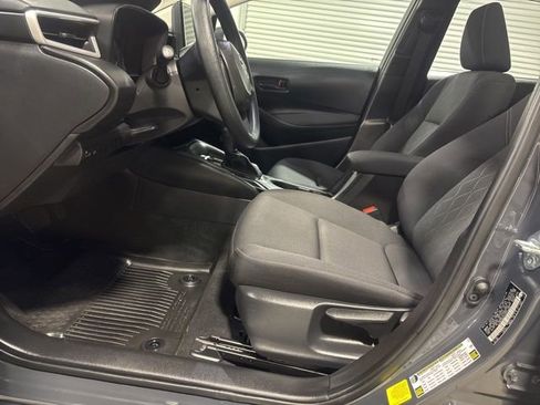 Used 2025 Toyota Corolla LE image 15