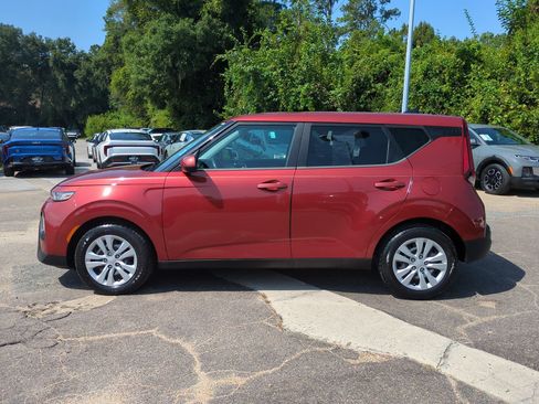 Used 2022 Kia Soul LX FWD image 8