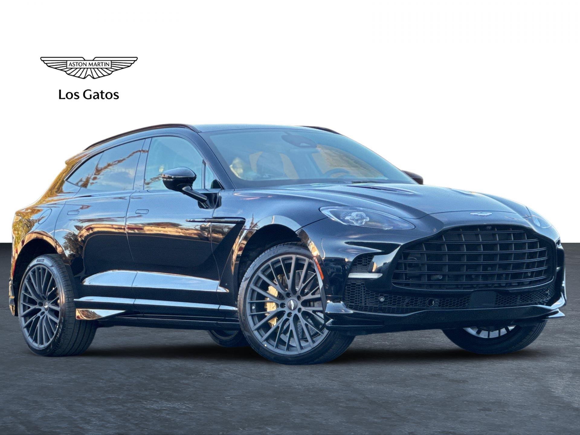 Used 2026 Aston Martin DBX 707 AWD/4WD image 1
