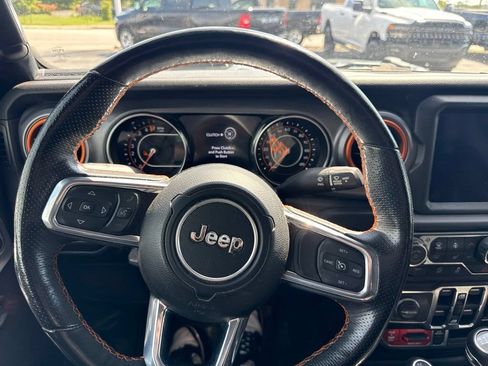 Used 2023 Jeep Gladiator Mojave w/ Cold Weather Group AWD/4WD image 11