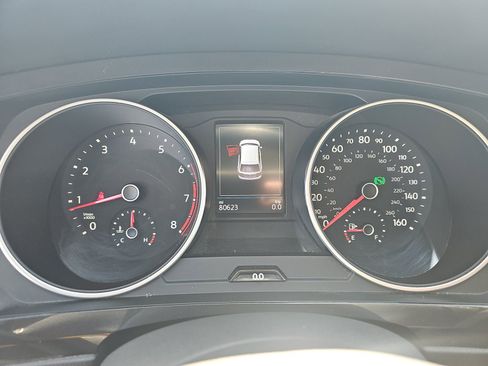Used 2021 Volkswagen Tiguan SE FWD image 13