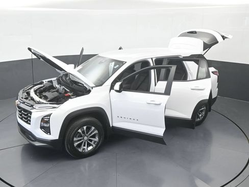 Used 2026 Chevrolet Equinox LT FWD image 65