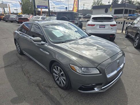 Used 2017 Lincoln Continental Premiere FWD image 6