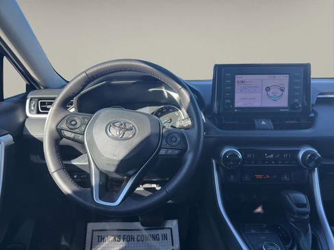 Used 2022 Toyota RAV4 XLE image 14