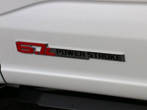 New 2026 Ford F250 Lariat w/ Black Appearance Package image 10