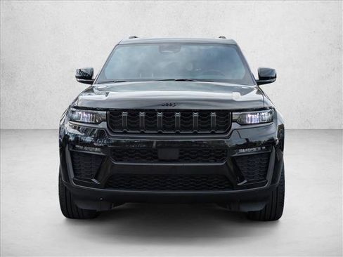 New 2026 Jeep Grand Cherokee Limited w/ Limited Altitude Package AWD/4WD image 6