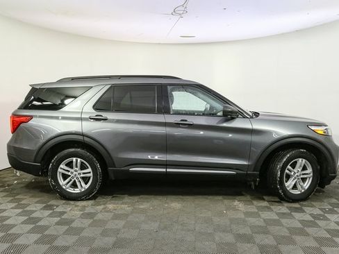 Used 2023 Ford Explorer XLT w/ Equipment Group 202A image 14