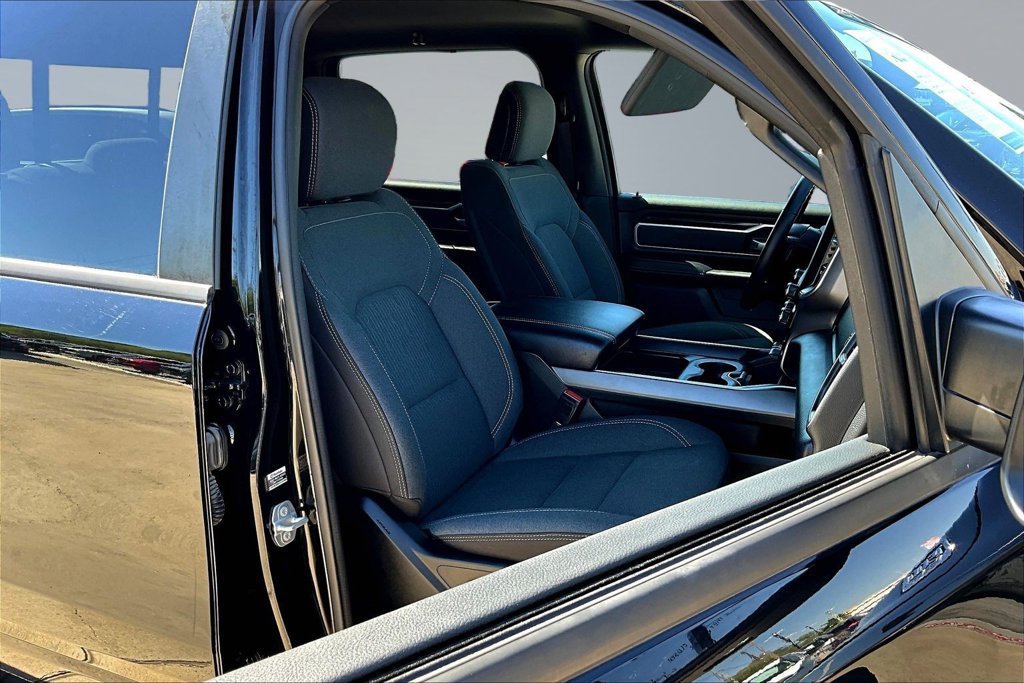 Used 2022 RAM 1500 Big Horn RWD image 31