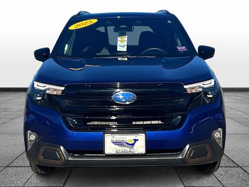 Used 2025 Subaru Forester Sport image 3