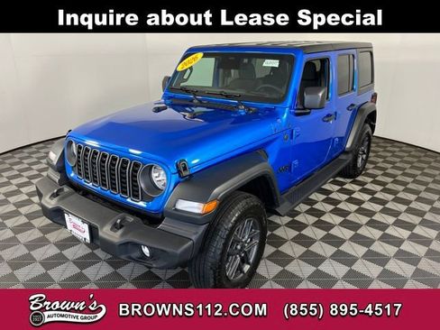 Used 2026 Jeep Wrangler Sport S image 3