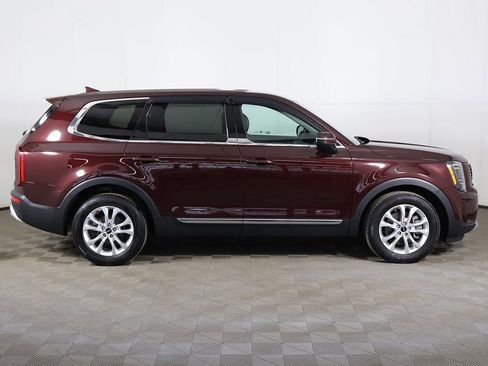 Used 2022 Kia Telluride LX image 18
