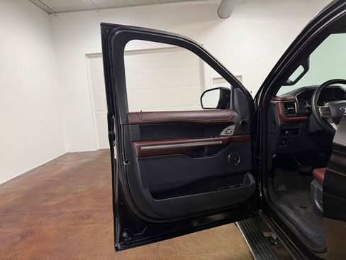 Used 2024 Ford Expedition Max Limited AWD/4WD image 57