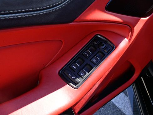 Used 2014 Aston Martin Vanquish Coupe image 20