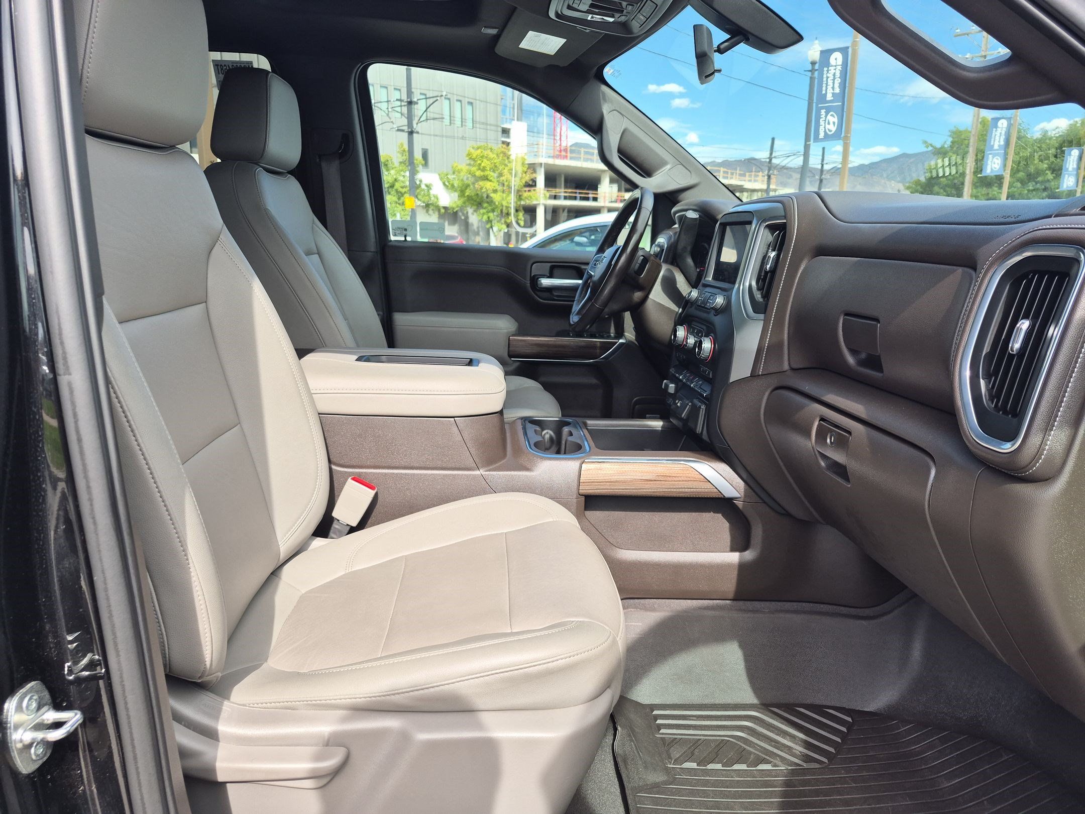 Used 2021 Chevrolet Silverado 1500 LT Trail Boss w/ Convenience Package II AWD/4WD image 31