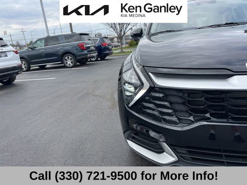 Certified 2025 Kia Sportage EX w/ Premium Package image 18