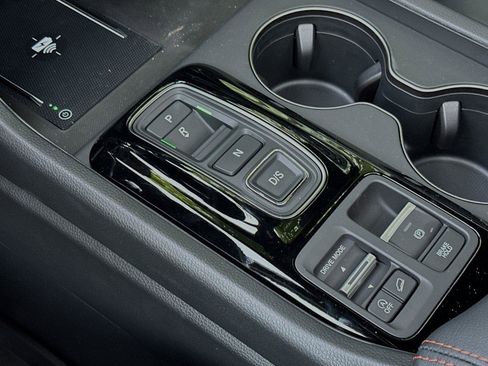 New 2025 Honda Pilot TrailSport image 19