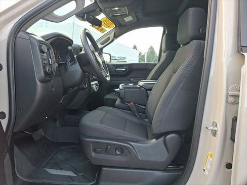 Used 2026 Chevrolet Silverado 1500 Custom w/ Turbomax Blackout Package AWD/4WD image 15