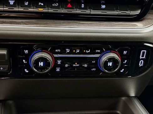 New 2026 Chevrolet Silverado 2500 LTZ w/ LTZ Convenience Package image 17