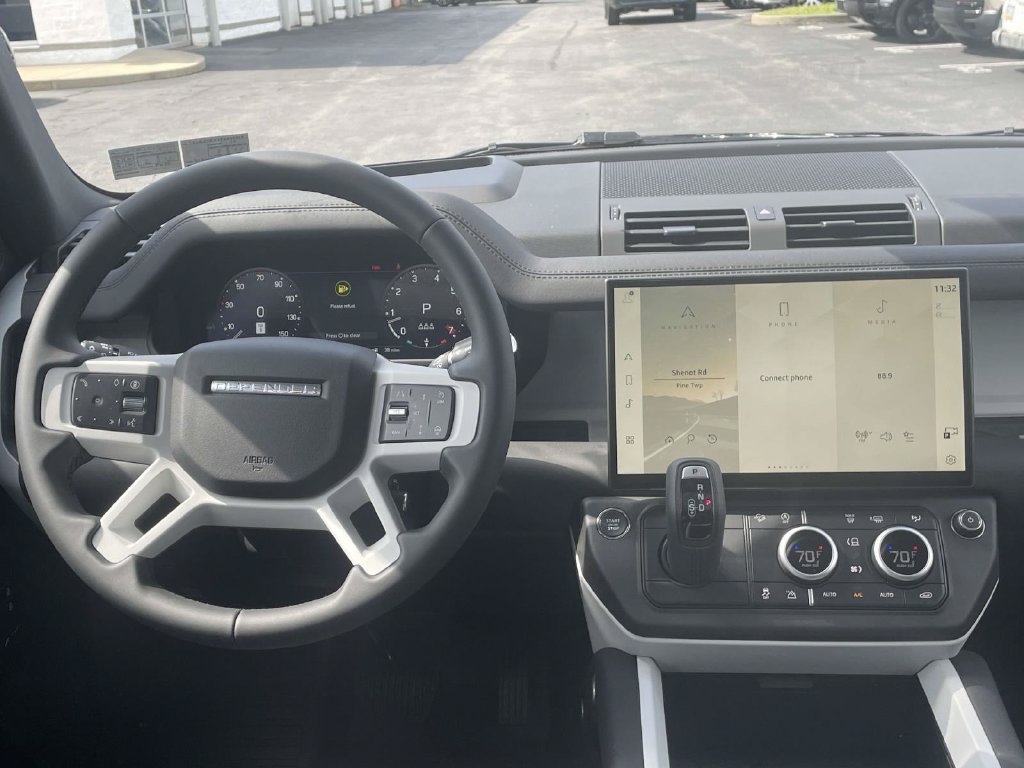 New 2026 Land Rover Defender 110 S AWD/4WD image 21
