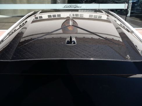 Used 2024 Lamborghini Urus Performante image 10