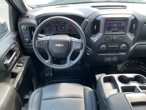 Used 2024 Chevrolet Silverado 2500 W/T w/ WT Convenience Package AWD/4WD image 5