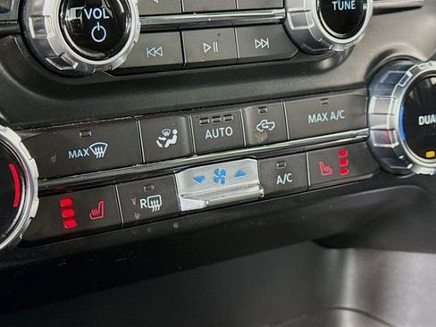 Certified 2022 Ford F150 XLT w/ Equipment Group 302A High image 19