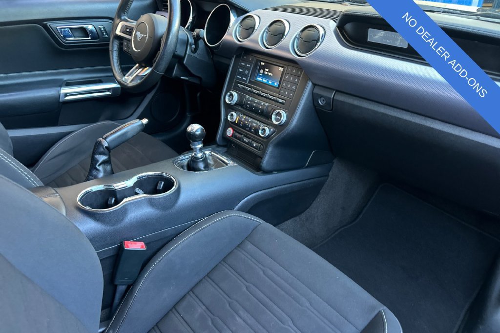 Used 2017 Ford Mustang GT RWD image 16