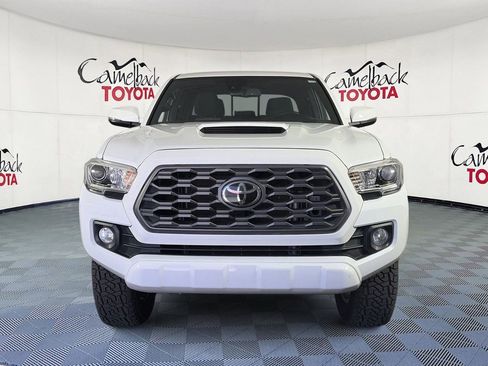 Used 2022 Toyota Tacoma TRD Sport w/ Technology Package RWD image 3