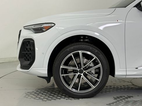 New 2026 Audi Q5 Premium Plus image 12
