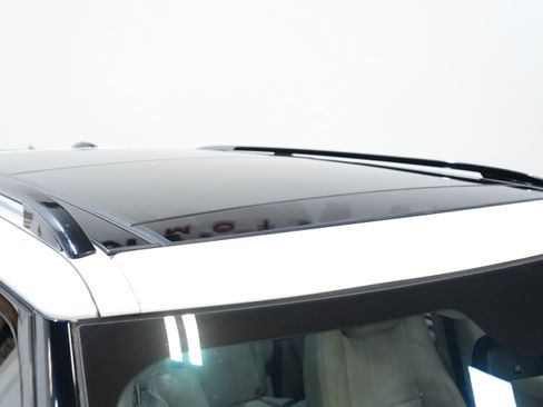 Used 2014 Land Rover Range Rover Supercharged image 16