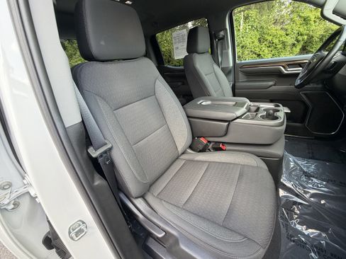 Used 2022 Chevrolet Silverado 1500 LT AWD/4WD image 17