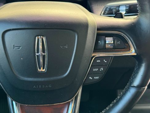 Used 2020 Lincoln Navigator L 4WD image 22