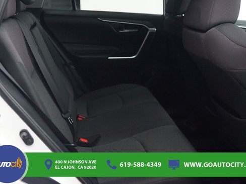 Used 2023 Toyota RAV4 XLE FWD image 13