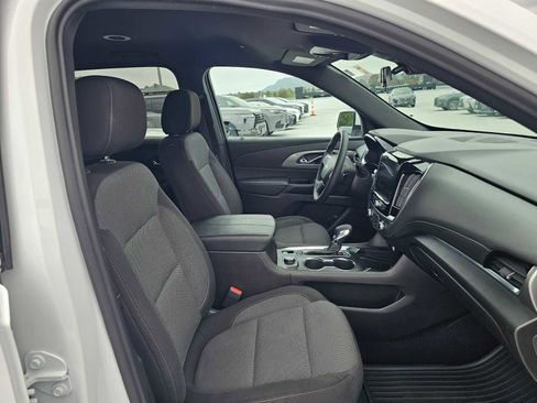 Used 2023 Chevrolet Traverse LT FWD image 10