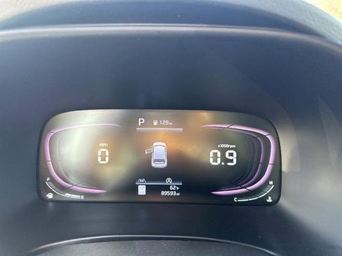 Used 2023 Kia Soul LX w/ Option Group 015 FWD image 10