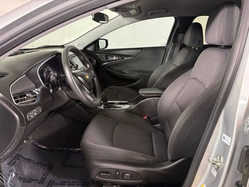 Used 2018 Chevrolet Malibu LT FWD image 15