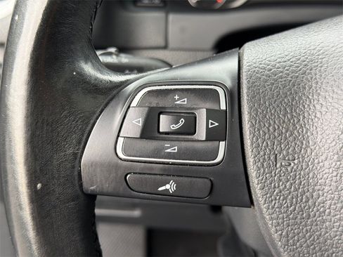 Used 2016 Volkswagen Tiguan SE image 24