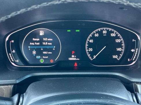 Used 2018 Honda Accord Touring image 16