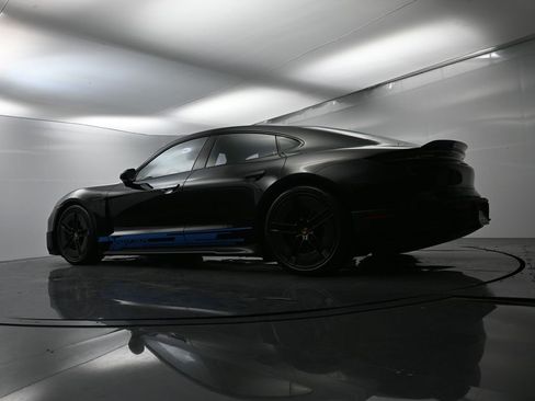 Used 2025 Porsche Taycan Turbo GT image 52