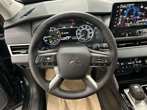 New 2026 Mitsubishi Outlander SE AWD/4WD image 4