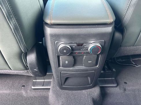 Used 2022 Ford Explorer Timberline image 14
