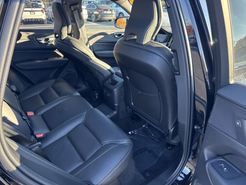 Used 2024 Volvo XC60 T8 Ultimate w/ Protection Package Premier image 32