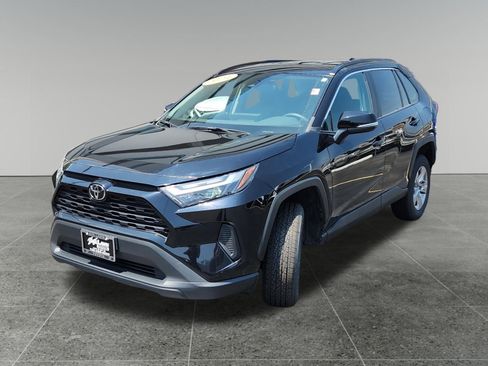 Certified 2024 Toyota RAV4 XLE FWD image 3